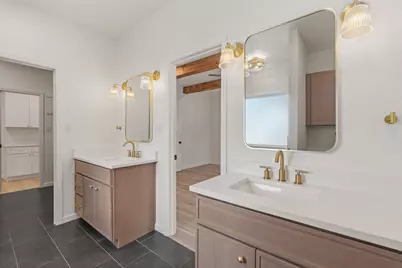 1610 Cheyenne Trail, Granbury, TX 76048 - Photo 17