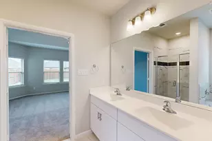 400 Eaton Dr, Justin, TX 76247 - Photo 5