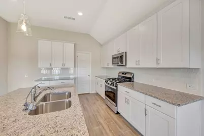 106 Hudson Lane, Justin, TX 76247 - Photo 27