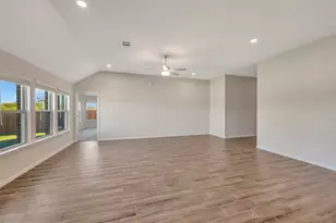 106 Hudson Ln, Justin, TX 76247 - Photo 29