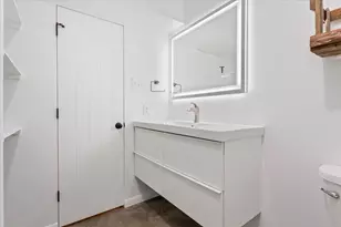 1326 S 12th St, Waco, TX 76706 - Photo 17