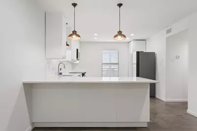 1326 S 12th Street, Waco, TX 76706 - Photo 9