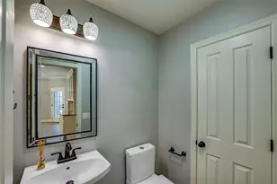 4502 Ridgecrest Dr, Arlington, TX 76017 - Photo 17