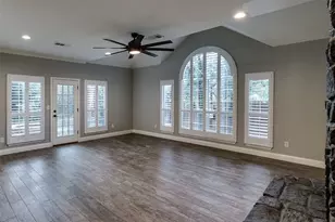 4502 Ridgecrest Dr, Arlington, TX 76017 - Photo 21