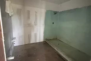 184 County Rd 4027, Lott, TX 76656 - Photo 15