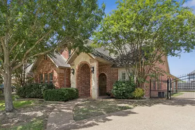 6802 Westfield Court, Arlington, TX 76001 - Photo 1