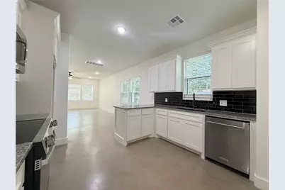 1905 S Lamar, Denison, TX 75021 - Photo 11