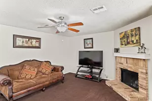 3920 Golden Horn Ln, Fort Worth, TX 76123 - Photo 11