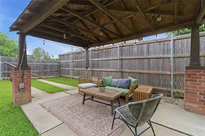 1120 E Terrell Avenue, Fort Worth, TX 76104 - Photo 3