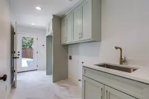 5909 Kenswick Ct, Dallas, TX 75252 - Photo 17