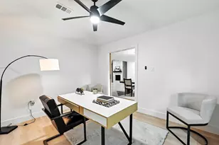 2301 Wood Cliff Ct, Arlington, TX 76012 - Photo 9