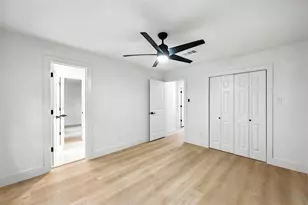 2301 Wood Cliff Ct, Arlington, TX 76012 - Photo 35