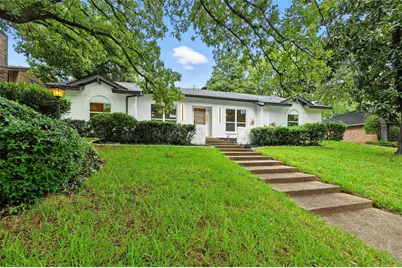 2301 Wood Cliff Court, Arlington, TX 76012 - Photo 3