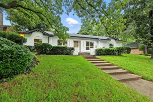 2301 Wood Cliff Ct, Arlington, TX 76012 - Photo 3