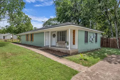 2401 Herring Avenue, Waco, TX 76708 - Photo 15