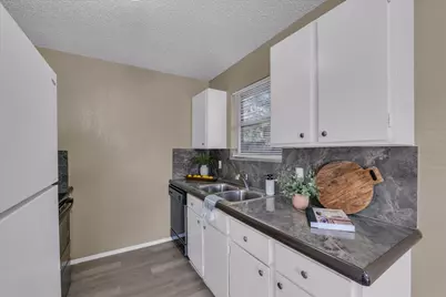 2401 Herring Avenue, Waco, TX 76708 - Photo 21