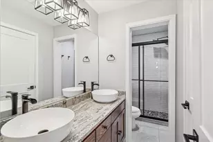 9228 Flickering Shadow Dr, Dallas, TX 75243 - Photo 25