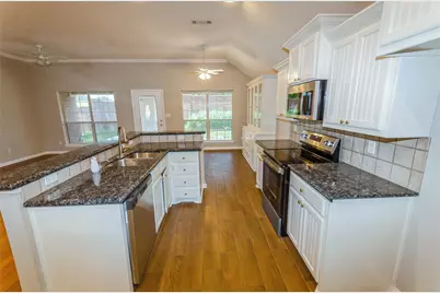 915 Cresthaven Drive #3, Cedar Hill, TX 75104 - Photo 5