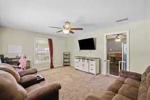 189 S Pine St, Van, TX 75790 - Photo 7