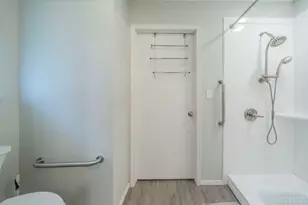 1002 Capetown Dr, Grand Prairie, TX 75050 - Photo 15