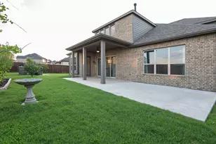 1703 Cedar Bluff Pkwy, Mansfield, TX 76063 - Photo 29