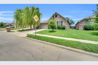 2804 Stonewall Lane, Fort Worth, TX 76123 - Photo 5