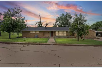 1011 E Connell Street, Breckenridge, TX 76424 - Photo 3