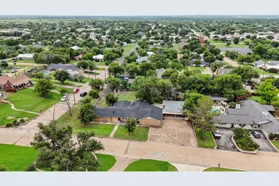 1011 E Connell Street, Breckenridge, TX 76424 - Photo 5