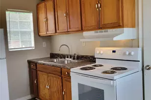 310 Carson Cir, Gun Barrel City, TX 75156 - Photo 5