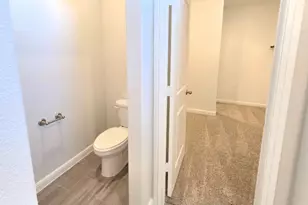 112 Trinity St, Grandview, TX 76050 - Photo 9