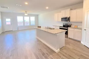 112 Trinity St, Grandview, TX 76050 - Photo 3