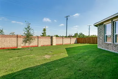 102 Hudson Lane, Justin, TX 76247 - Photo 31