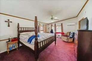 308 S Mill St, Bowie, TX 76230 - Photo 9