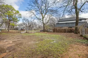 522 N Austin Ave, Denison, TX 75020 - Photo 25