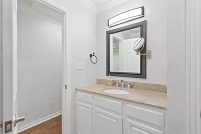 6661 Hillwood Lane, Dallas, TX 75248 - Photo 19