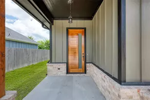 595 Kontiki Dr, Tool, TX 75143 - Photo 3