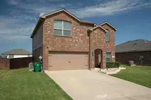 216 Meadowlands Dr, Ponder, TX 76259 - Photo 3