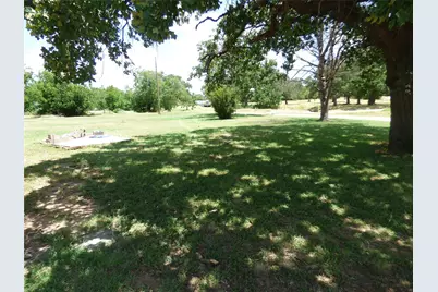 309 E 10th Street, Cisco, TX 76437 - Photo 11
