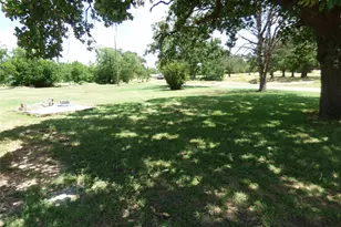 309 E 10th St, Cisco, TX 76437 - Photo 11