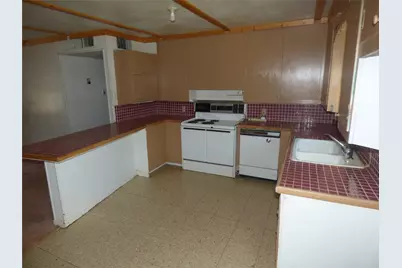 309 E 10th Street, Cisco, TX 76437 - Photo 17