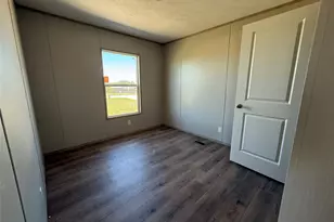 7740 NW County Rd 1200, Barry, TX 75102 - Photo 9