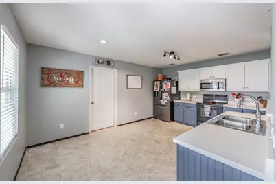 12617 Kingsgate Drive, Rhome, TX 76078 - Photo 17