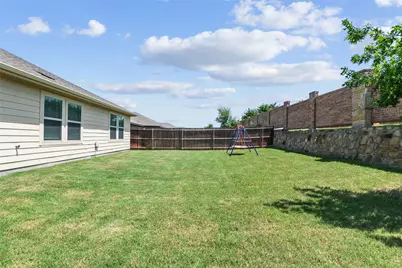 8008 Gallup Avenue, Aubrey, TX 76227 - Photo 29