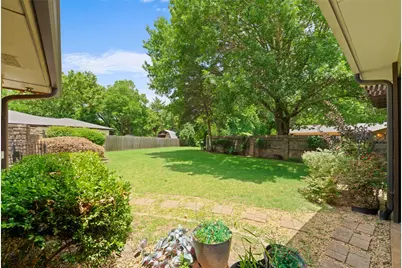 649 The Meadows Parkway, DeSoto, TX 75115 - Photo 27