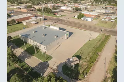 302 N Birch Avenue, Munday, TX 76371 - Photo 15