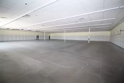 302 N Birch Avenue, Munday, TX 76371 - Photo 9