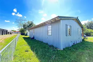 104 Gaskins St, Como, TX 75431 - Photo 13