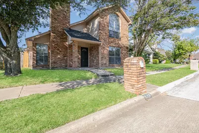 820 Greenridge Drive, Arlington, TX 76017 - Photo 1