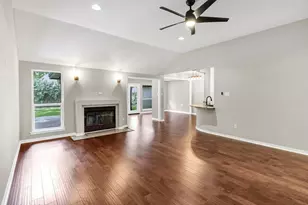 8921 N Longwood Dr, Granbury, TX 76049 - Photo 9