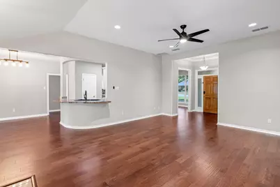 8921 N Longwood Drive, Granbury, TX 76049 - Photo 7